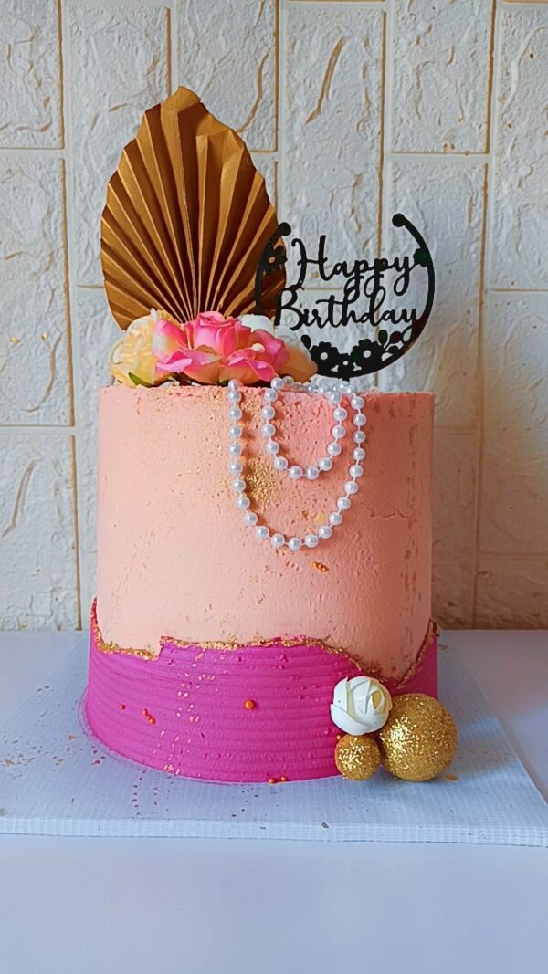 7 inch 3layered buttercream cake